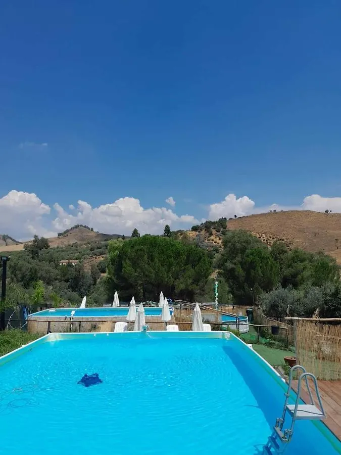 Villa Parco Morello Piano Terra Villarosa 0*,  イタリア
