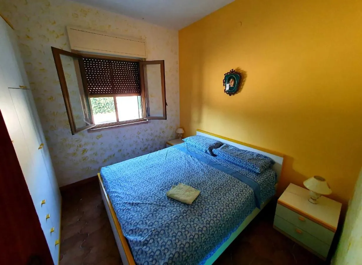 Villa Parco Morello Piano Terra Villarosa 0*,  イタリア